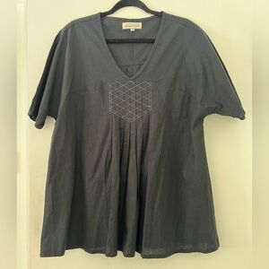 Johnny Was Calme Size XS Hemp Cotton Stitch Detail Tunic Black. (S132)